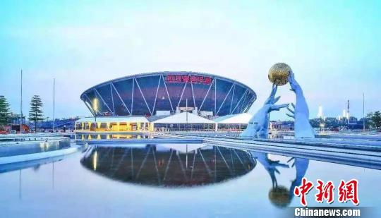 CBA复赛重启球迷热情高涨主场回归场馆升级