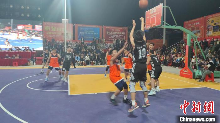 化州“村BA”第二季赛事启动 体育与农业文旅深