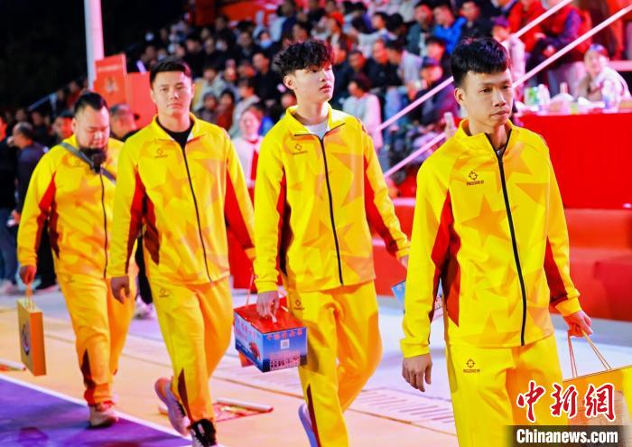 化州“村BA”第二季赛事启动 体育与农业文旅深