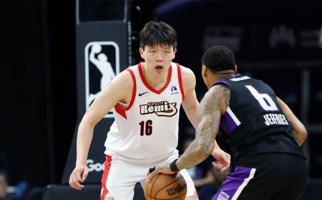 杨瀚森休赛期苦练补缺补漏，备战NBA新赛季